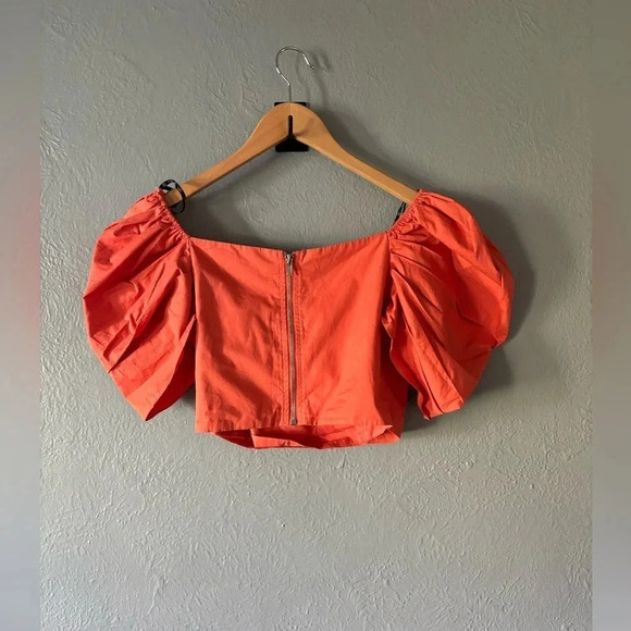 Misguided, cross over, puff sleeve, zipper, crop, top, coral, size 0 - Picture 6 of 9